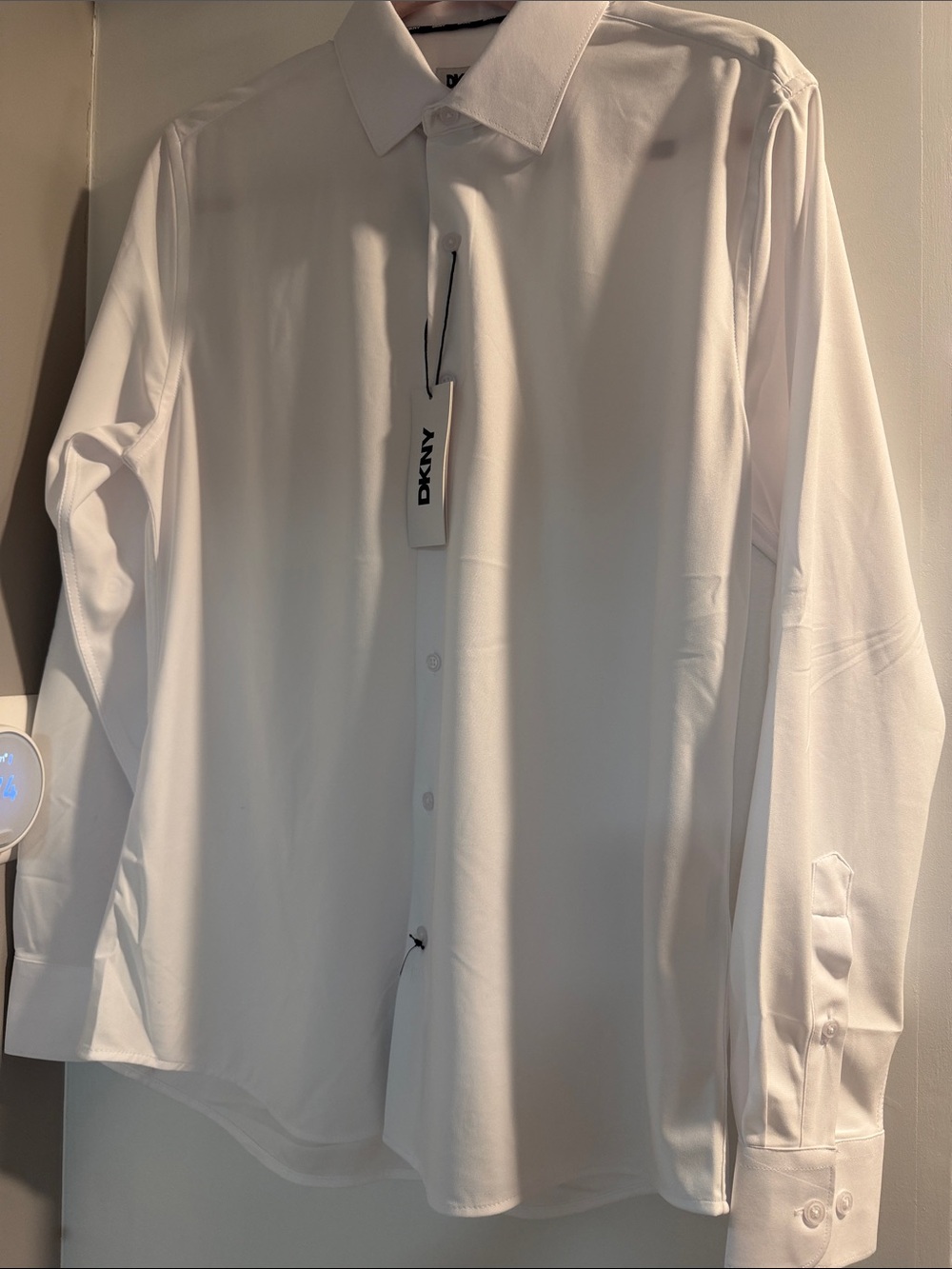 NWT DKNY White 8-Way Stretch Tailored Button-Up Shirt - Size M